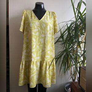 Medium A New a day Flora dress